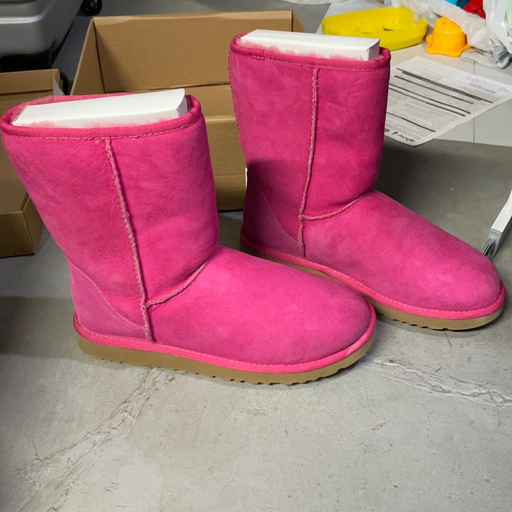 UGG Pink Classic Short Shearling Boots EUC
